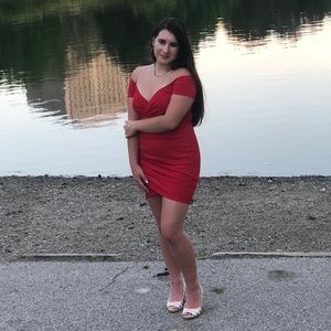 Meet your Posher, Nikole